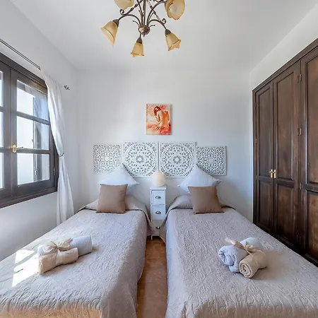 بيت للعطل Aretina's Lanzarote Retreat *