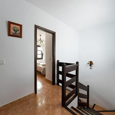 Aretina's Lanzarote Retreat * كوستا تاغيسي